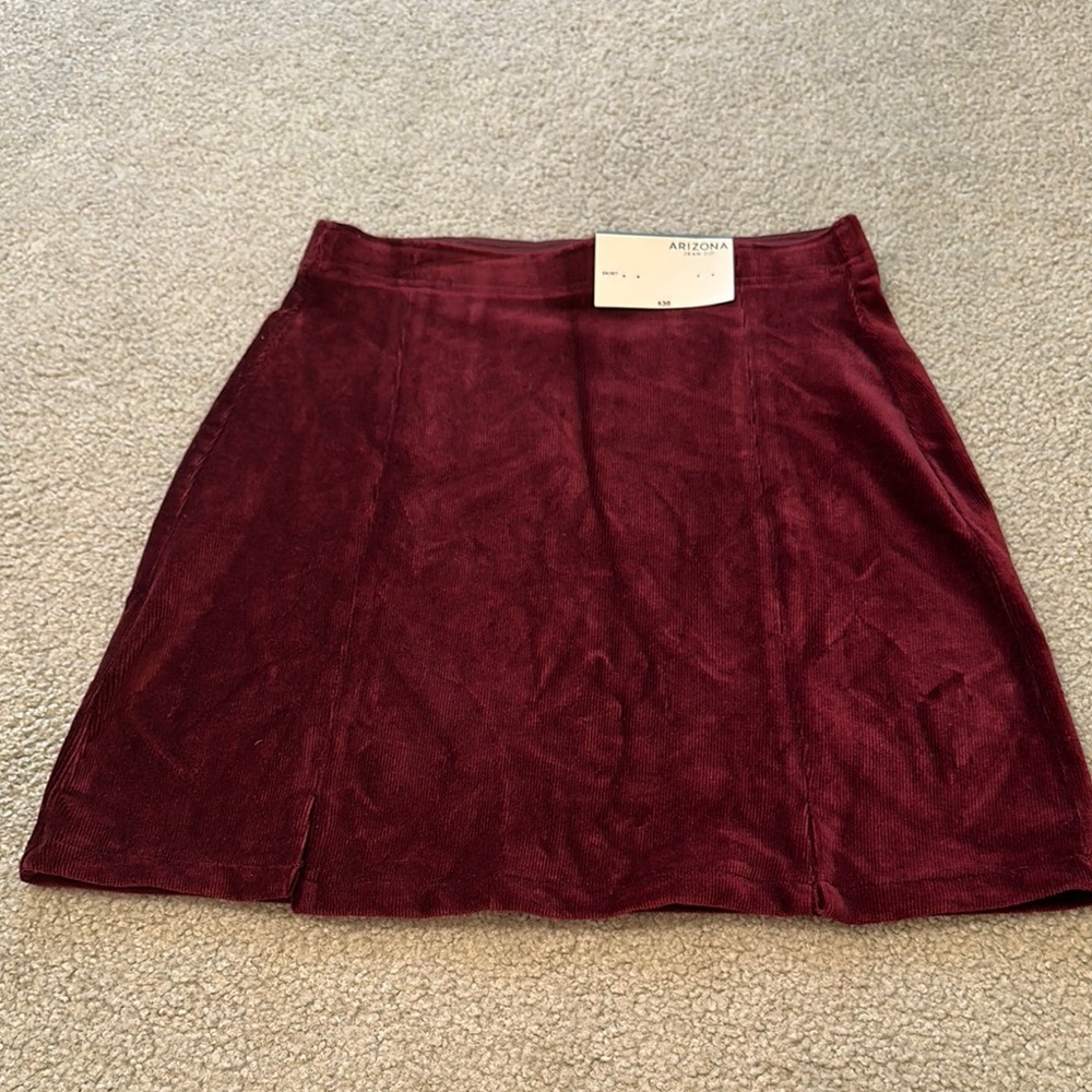 Arizona Jean Company Women's Burgundy Skirt